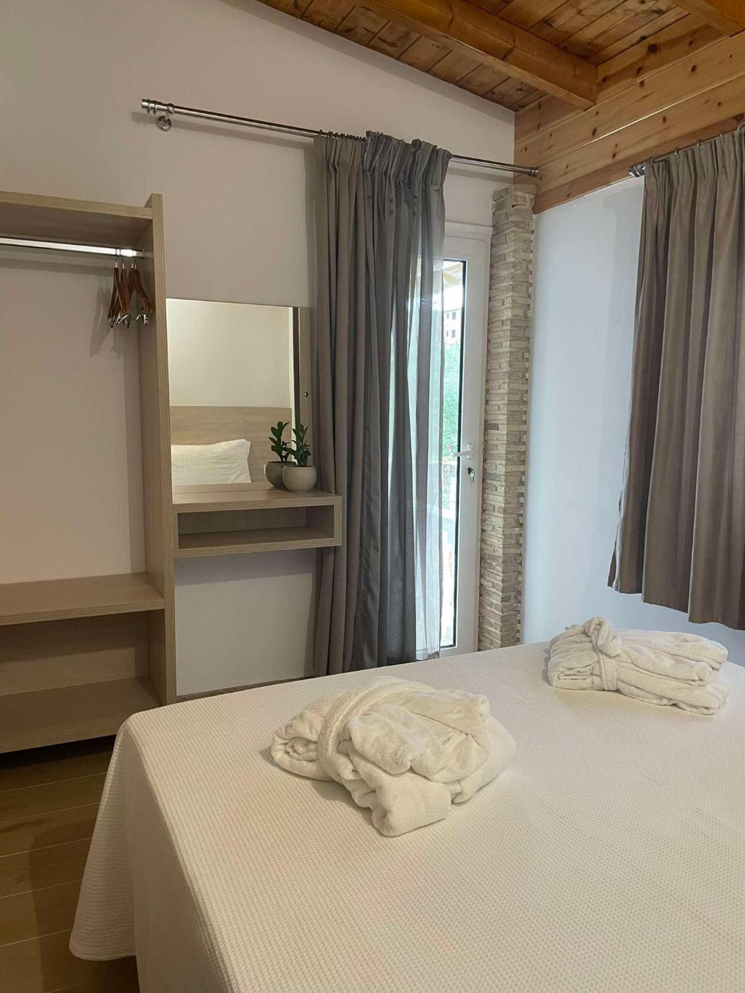 Milos Apartments Himara Zewnętrze zdjęcie